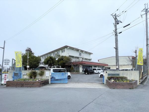 済美南小学校 810m 写真撮影日：2025-03-02 