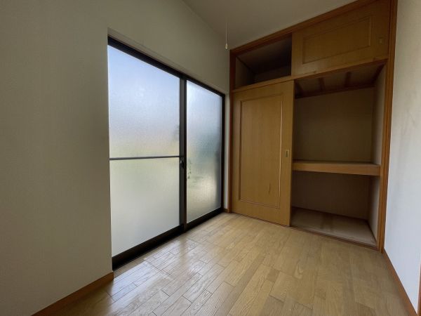 リビング  写真撮影日：2025-04-05