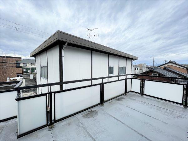 バルコニー  写真撮影日：2025-04-13