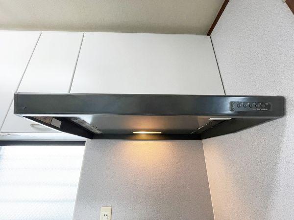 その他設備 レンジフード  写真撮影日：2025-04-13