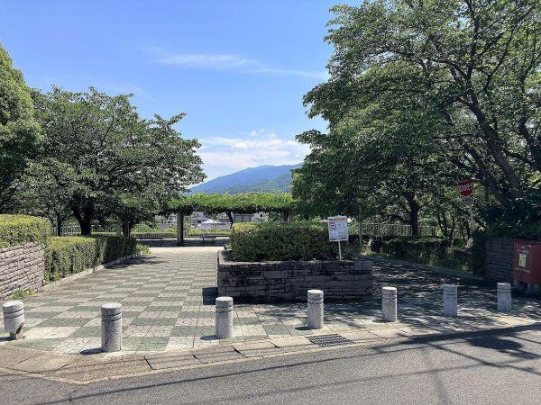 旭ケ丘近隣公園 540m 写真撮影日：2025-04-25 