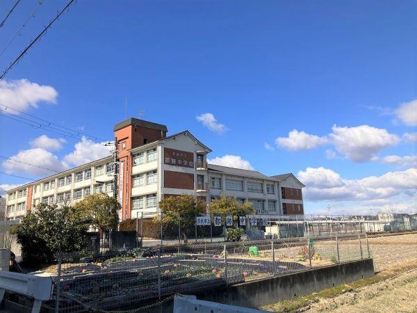 都跡中学校 2300m 写真撮影日：2025-05-10