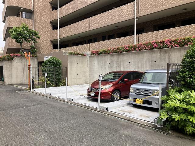 駐車場(共用設備)  写真撮影日：2025-07-12