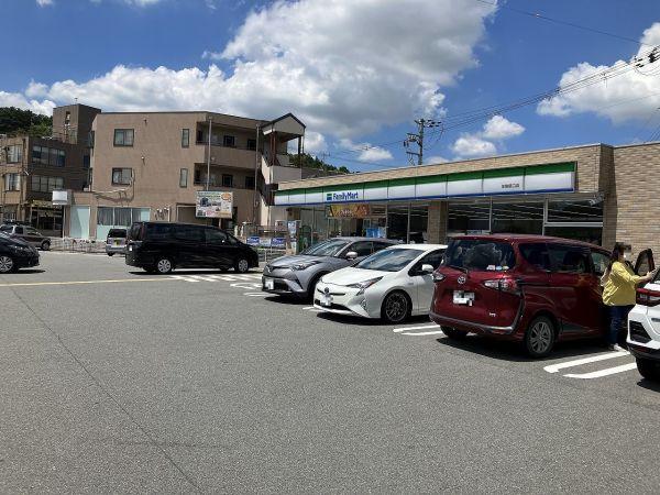 ファミリーマート生駒俵口店 540m 写真撮影日：2025-02-08