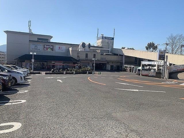 イズミヤ学園前店 660m 写真撮影日：2025-07-26