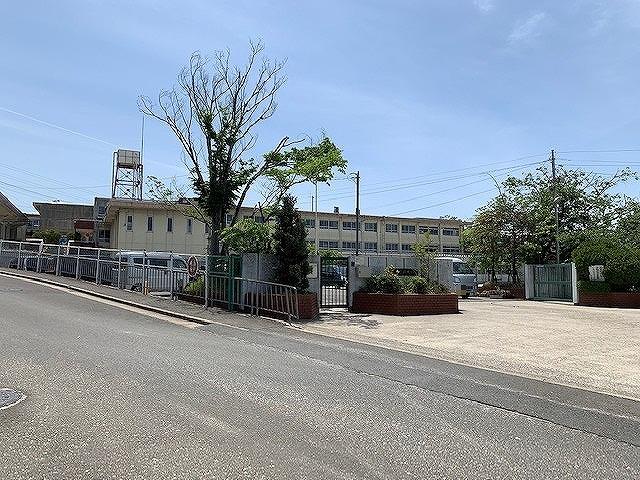 三碓小学校 1320m 写真撮影日：2025-07-26
