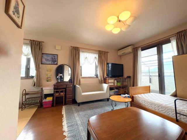 リビング  写真撮影日：2025-11-09