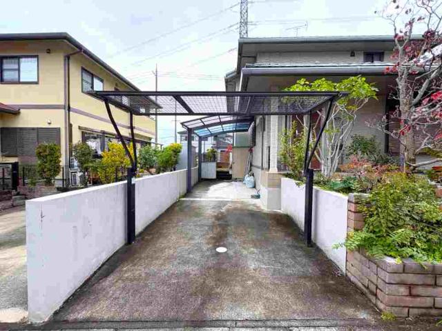 駐車場  写真撮影日：2025-11-09