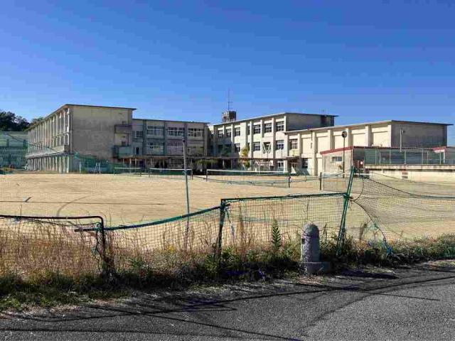 香芝西中学校 2700m 写真撮影日：2025-11-09