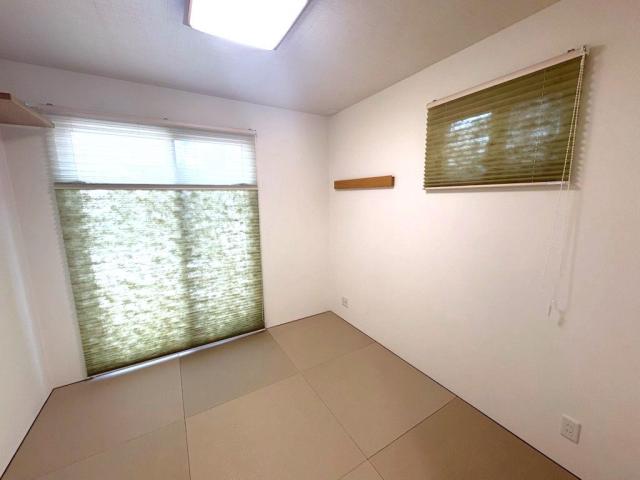 リビング以外の居室  写真撮影日：2025-11-23