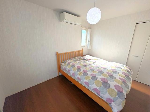 リビング以外の居室  写真撮影日：2025-11-23