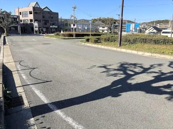 近鉄二上駅ロータリー 1390m 写真撮影日：2025-04-25