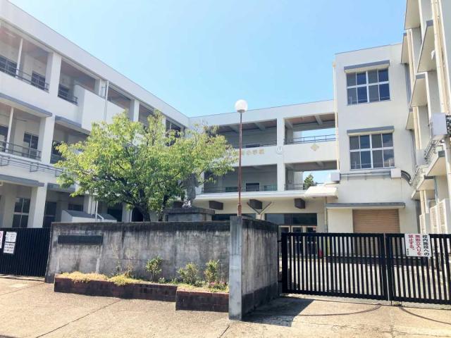 筒井小学校 1100m 写真撮影日：2025-09-01