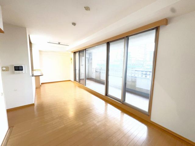 リビング  写真撮影日：2025-12-25