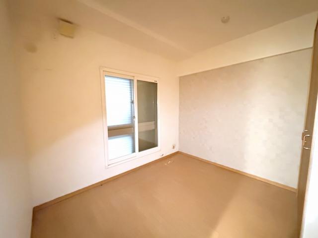 リビング以外の居室  写真撮影日：2025-12-25