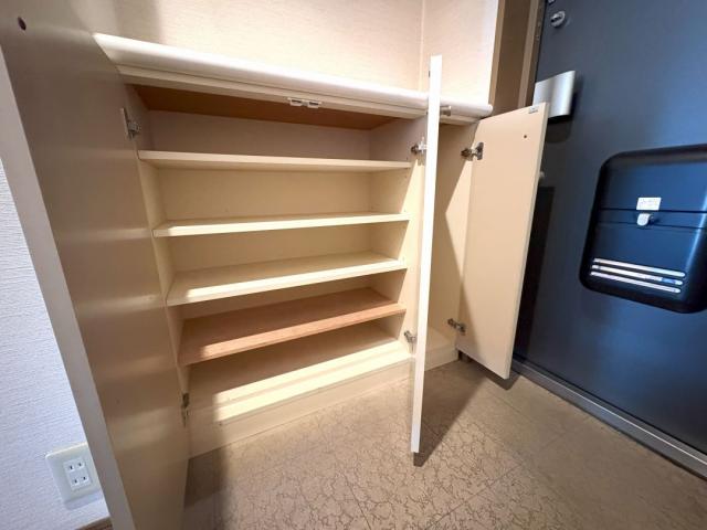 玄関  写真撮影日：2025-12-19