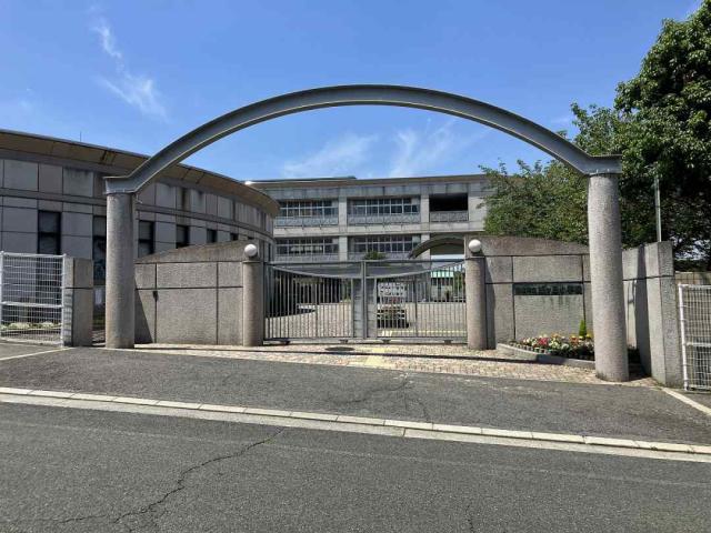 旭ヶ丘小学校 1400m 写真撮影日：2026-02-15