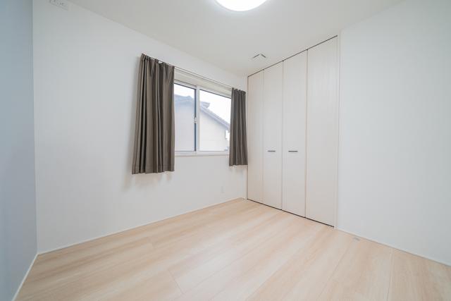 リビング以外の居室  写真撮影日：2026-03-05