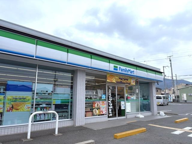ファミリーマート葛城八川店 250m 写真撮影日：2026-03-01