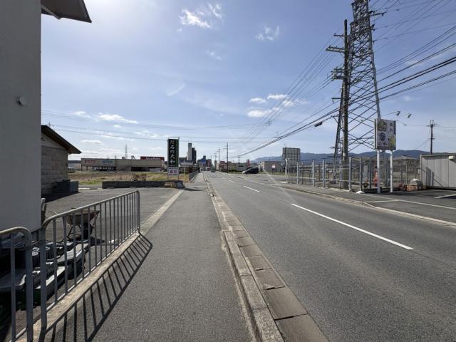 前面道路含む現地写真  写真撮影日：2026-03-06