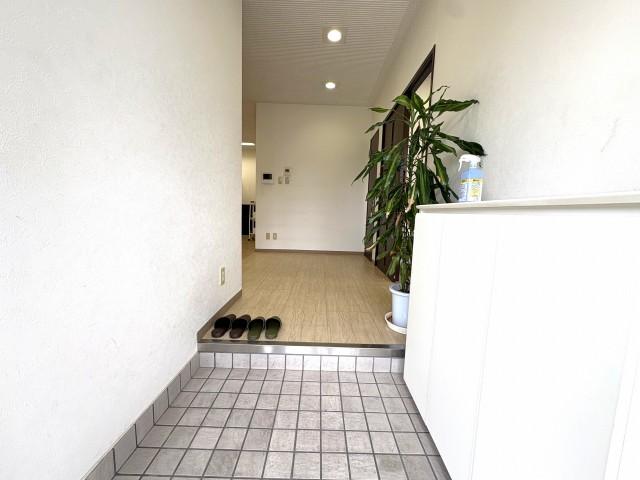玄関  写真撮影日：2026-05-09