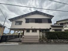 間口が約16.6mあり、開放的な平坦地。南側に開口を多く確保された、陽当り良好な住まいです。