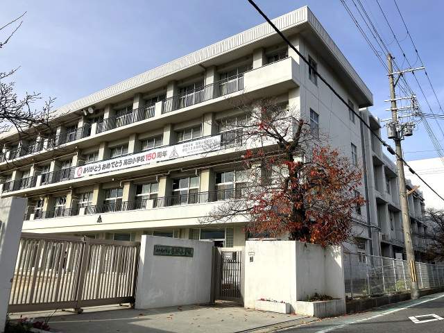 高田小学校 650m 写真撮影日：2026-07-03