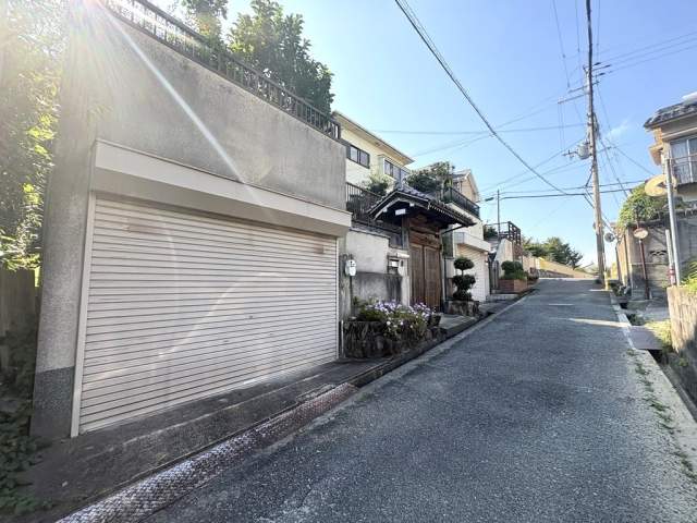 前面道路含む現地写真  写真撮影日：2026-07-10