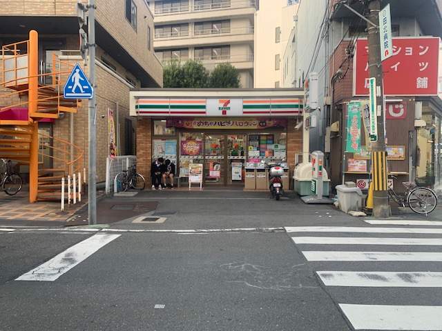 セブンイレブン近鉄郡山駅前店 410m 写真撮影日：2026-07-05