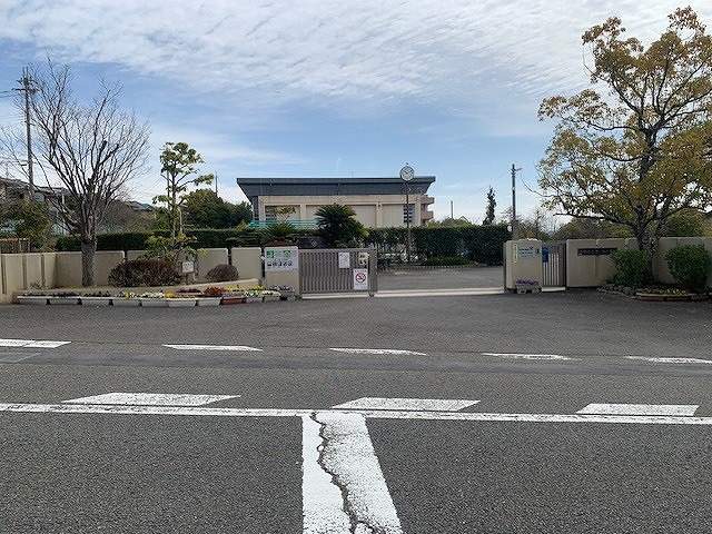 鹿ノ台小学校 540m 写真撮影日：2026-07-12