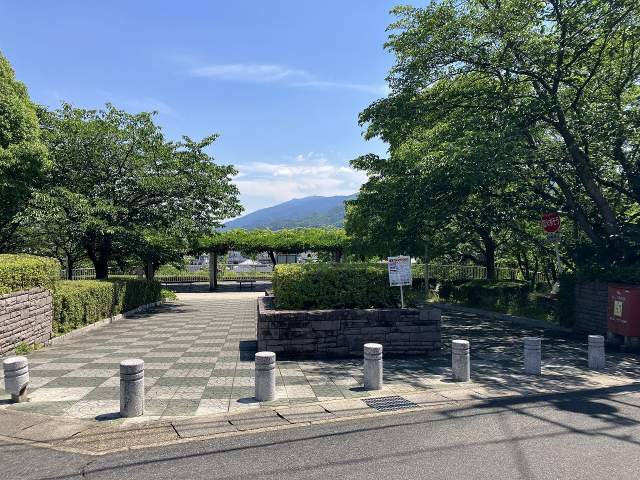 旭ケ丘近隣公園 650m 写真撮影日：2026-07-19
