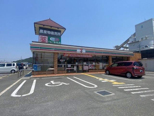 セブン-イレブン橿原醍醐町店 560m 写真撮影日：2026-07-05