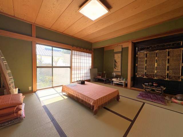 リビング以外の居室  写真撮影日：2026-10-16