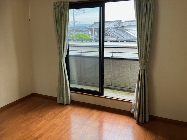 室内 写真撮影日：6/12/25, 12:00 AM