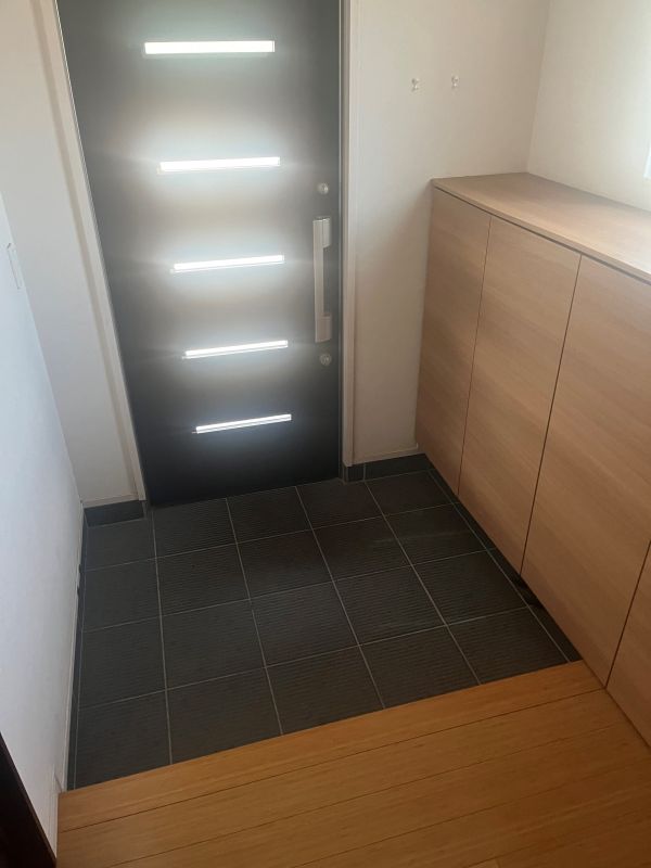 玄関 写真撮影日：8/1/25, 12:00 AM