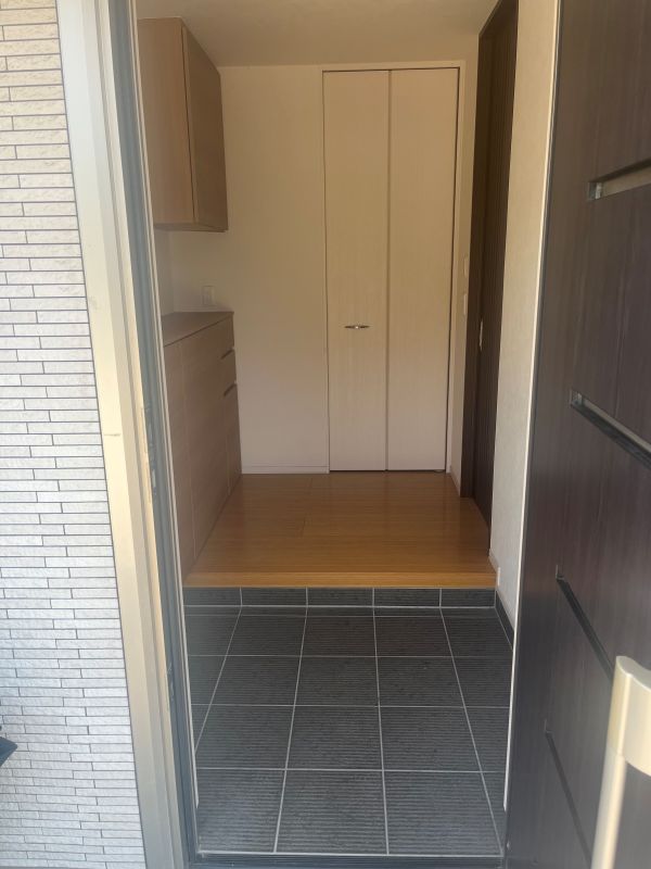 玄関ホール 写真撮影日：8/1/25, 12:00 AM