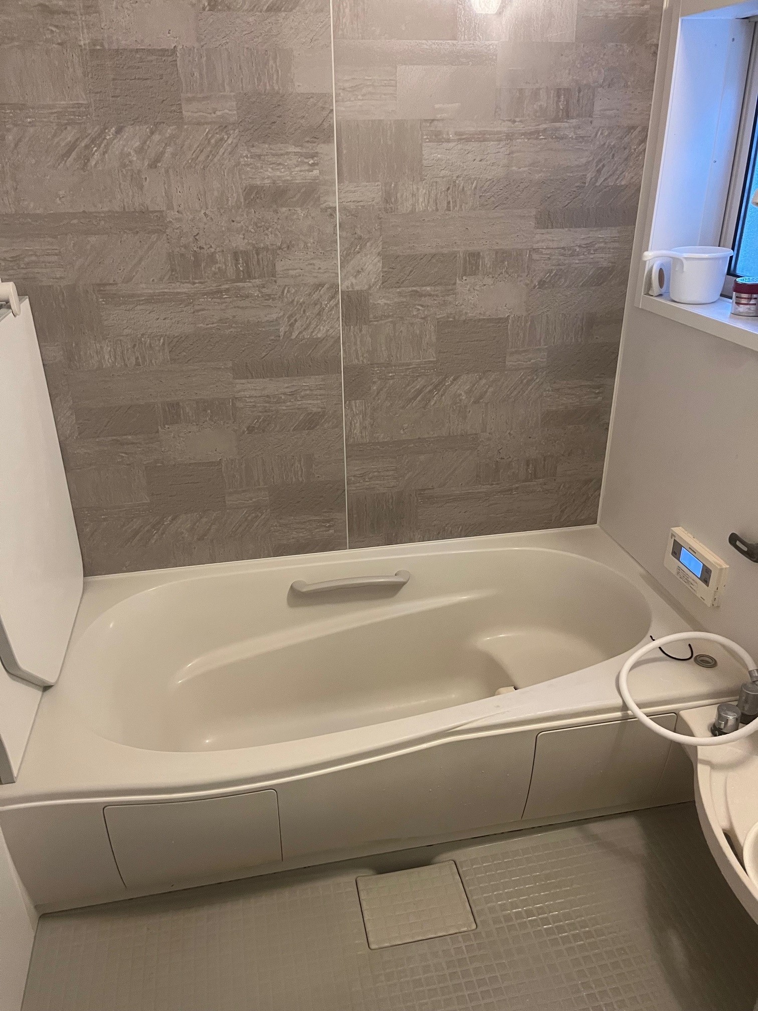 浴室 写真撮影日：8/1/25, 12:00 AM