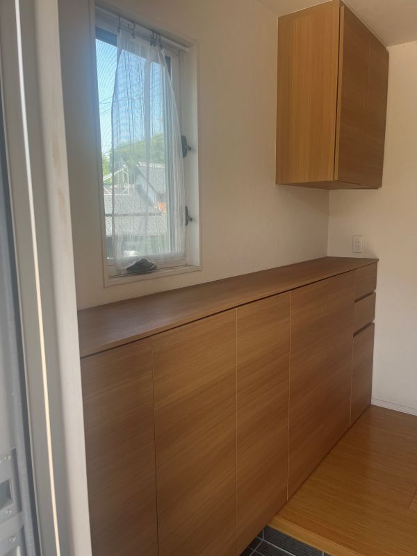 シューズボックス 写真撮影日：8/1/25, 12:00 AM