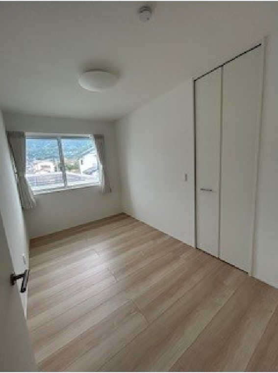 洋室 写真撮影日：10/10/25, 12:00 AM