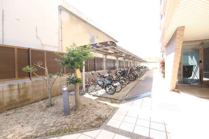 ☆敷地内駐輪場となります☆