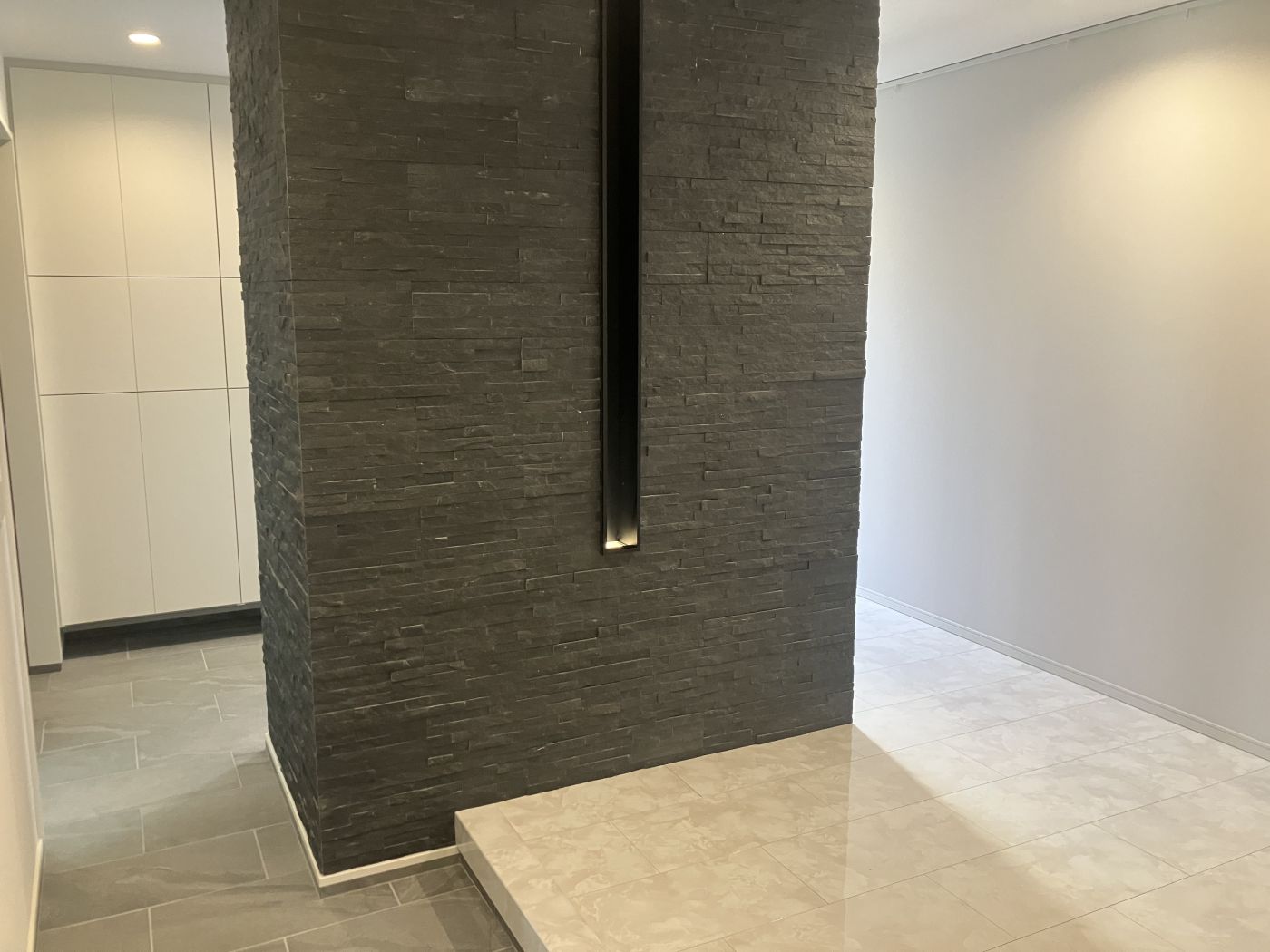 玄関 写真撮影日：8/20/25, 12:00 AM