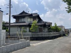 北東から