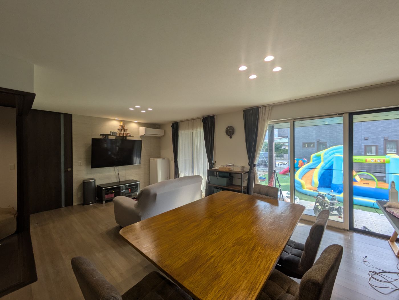 リビング 写真撮影日：12/2/25, 12:00 AM