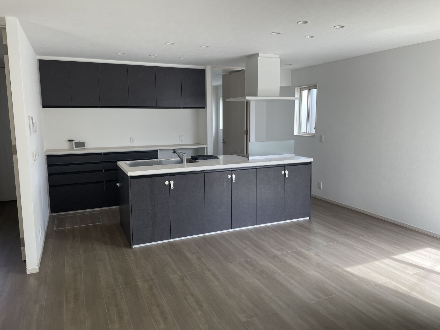 キッチン 写真撮影日：4/18/26, 12:00 AM