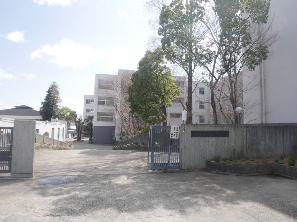 箕面市立第一中学校 1310m 写真撮影日：2025-03-24 