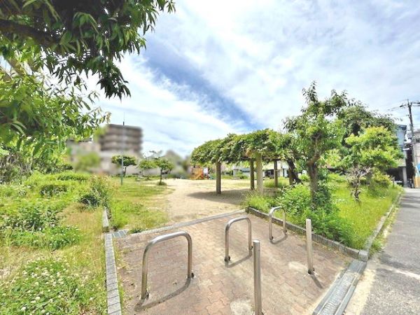 赤大路町西公園 80m 写真撮影日：2024-08-08 