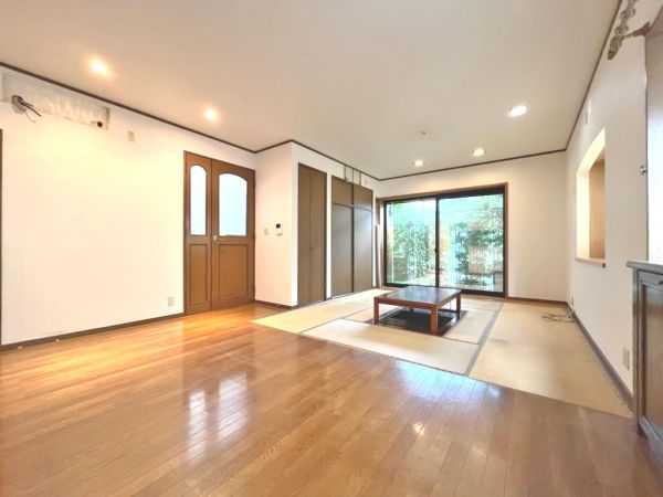 リビング  写真撮影日：2024-10-12