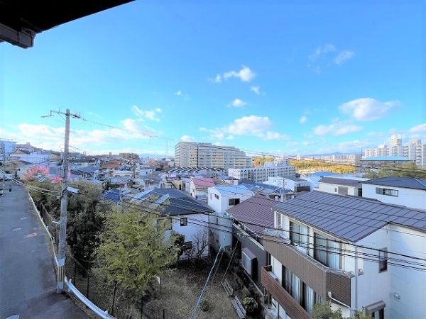 前面道路含む現地写真  写真撮影日：2024-12-23
