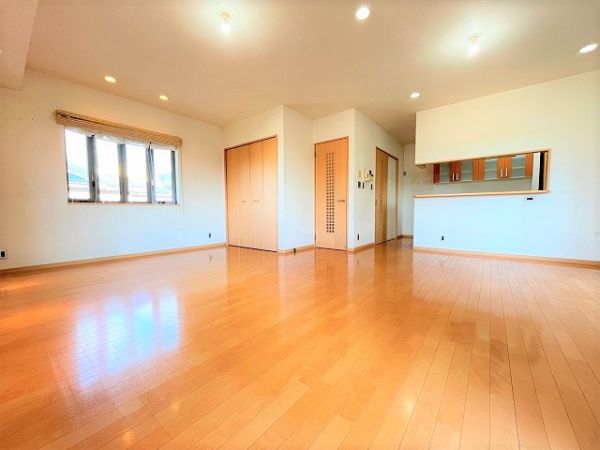 リビング  写真撮影日：2024-12-23