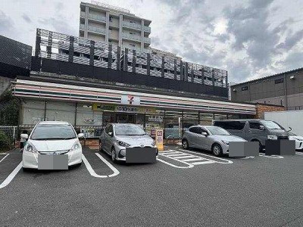 セブンイレブン吹田千里山西６丁目店 320m 写真撮影日：2024-10-24 